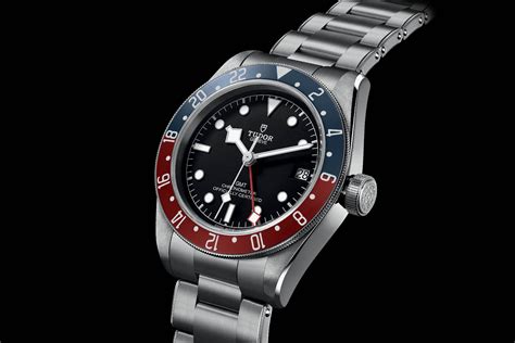 tudor black bay pepsi gmt.